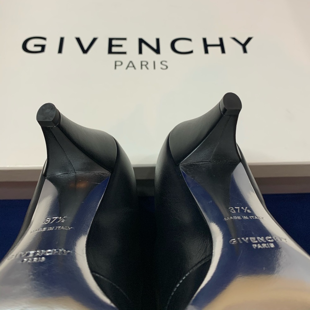 **SOLD** - NEW 2019 Givenchy Leather Boots - Picture 5 of 8